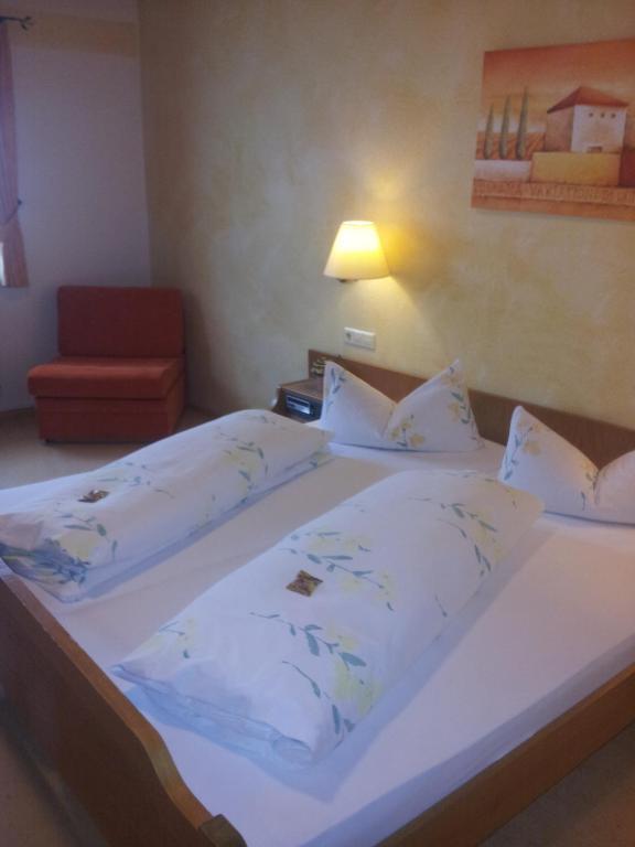 Hotel - Restaurant Hirschen - Werneths Landgasthof Beim Europa- Park Rust Rheinhausen Dış mekan fotoğraf