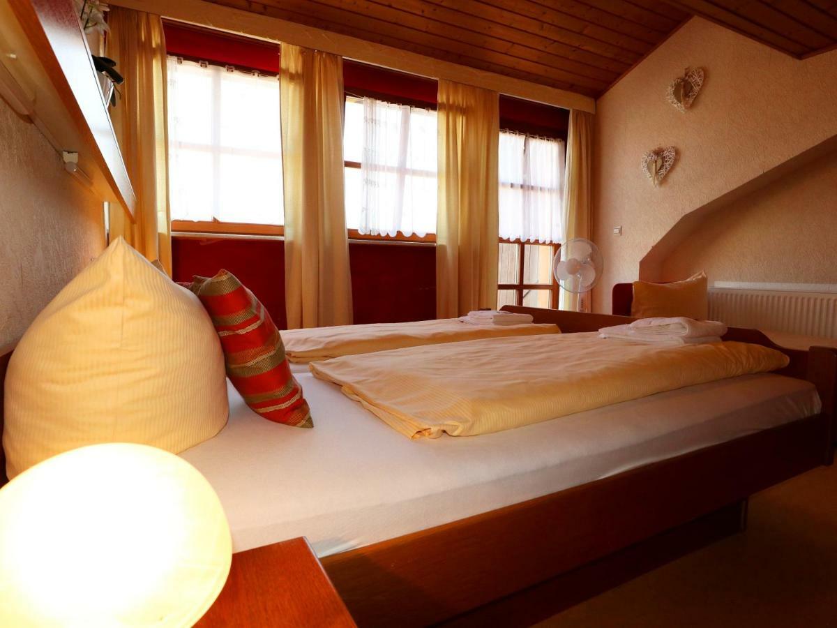 Hotel - Restaurant Hirschen - Werneths Landgasthof Beim Europa- Park Rust Rheinhausen Dış mekan fotoğraf