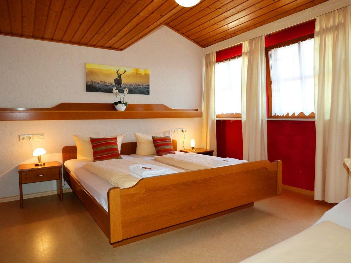 Hotel - Restaurant Hirschen - Werneths Landgasthof Beim Europa- Park Rust Rheinhausen Dış mekan fotoğraf
