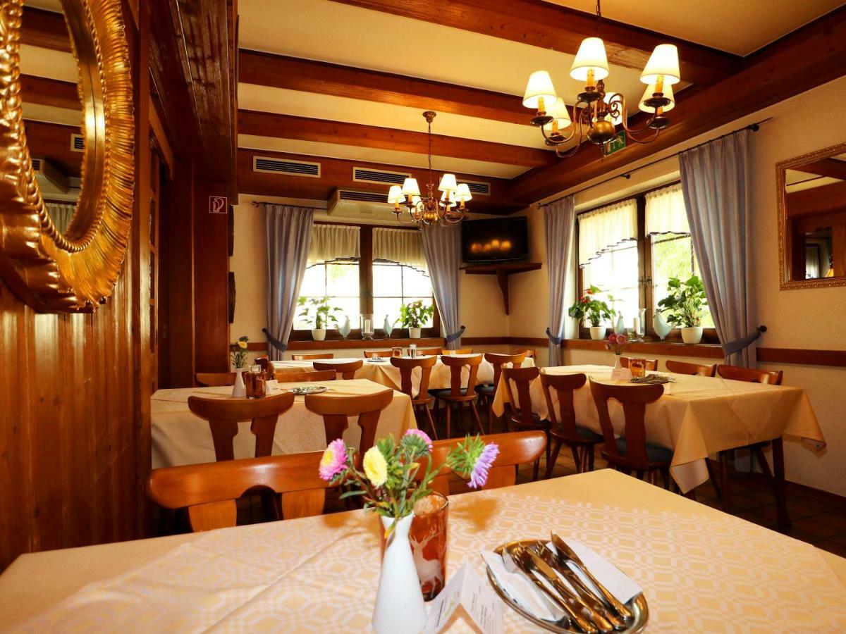 Hotel - Restaurant Hirschen - Werneths Landgasthof Beim Europa- Park Rust Rheinhausen Dış mekan fotoğraf